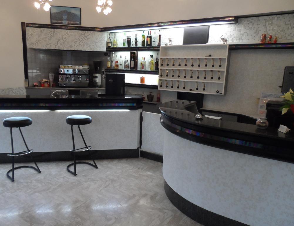 Hotel La Dolce Vita ริมินี ภายนอก รูปภาพ