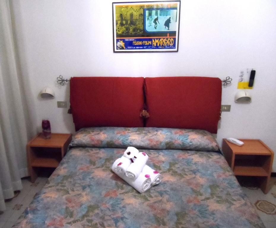 Hotel La Dolce Vita ริมินี ภายนอก รูปภาพ